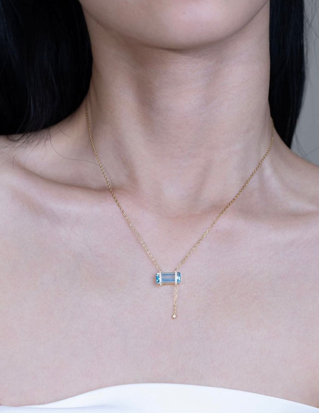 Velira ELSA NECKLACE