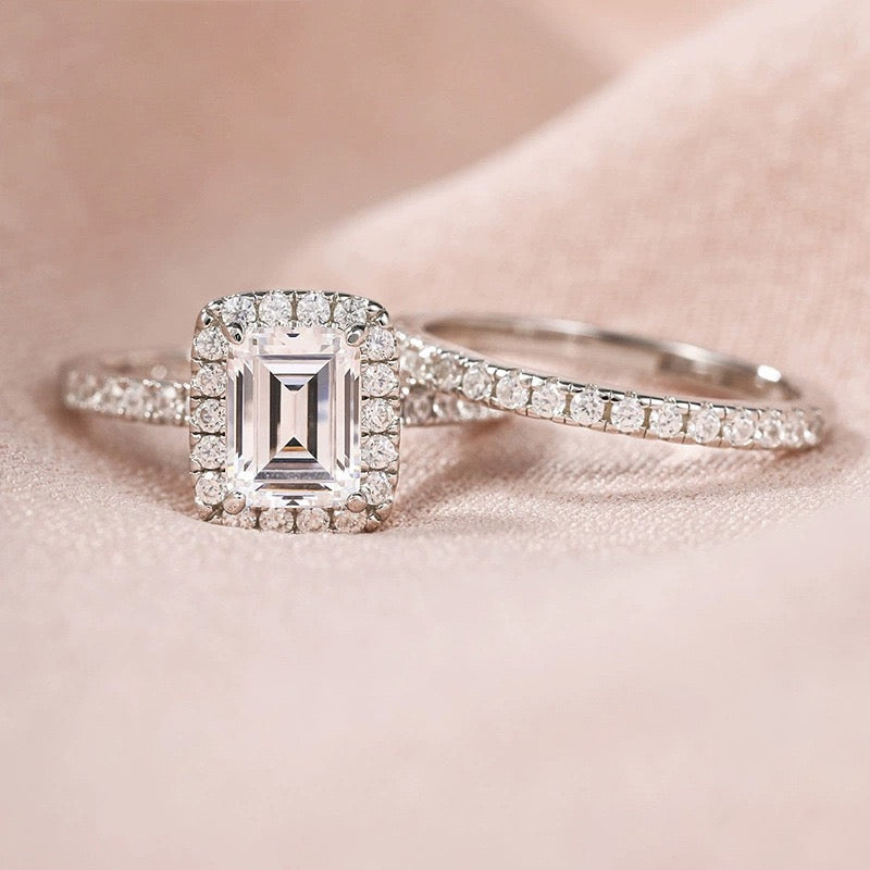 Velira Chicago Ring Set