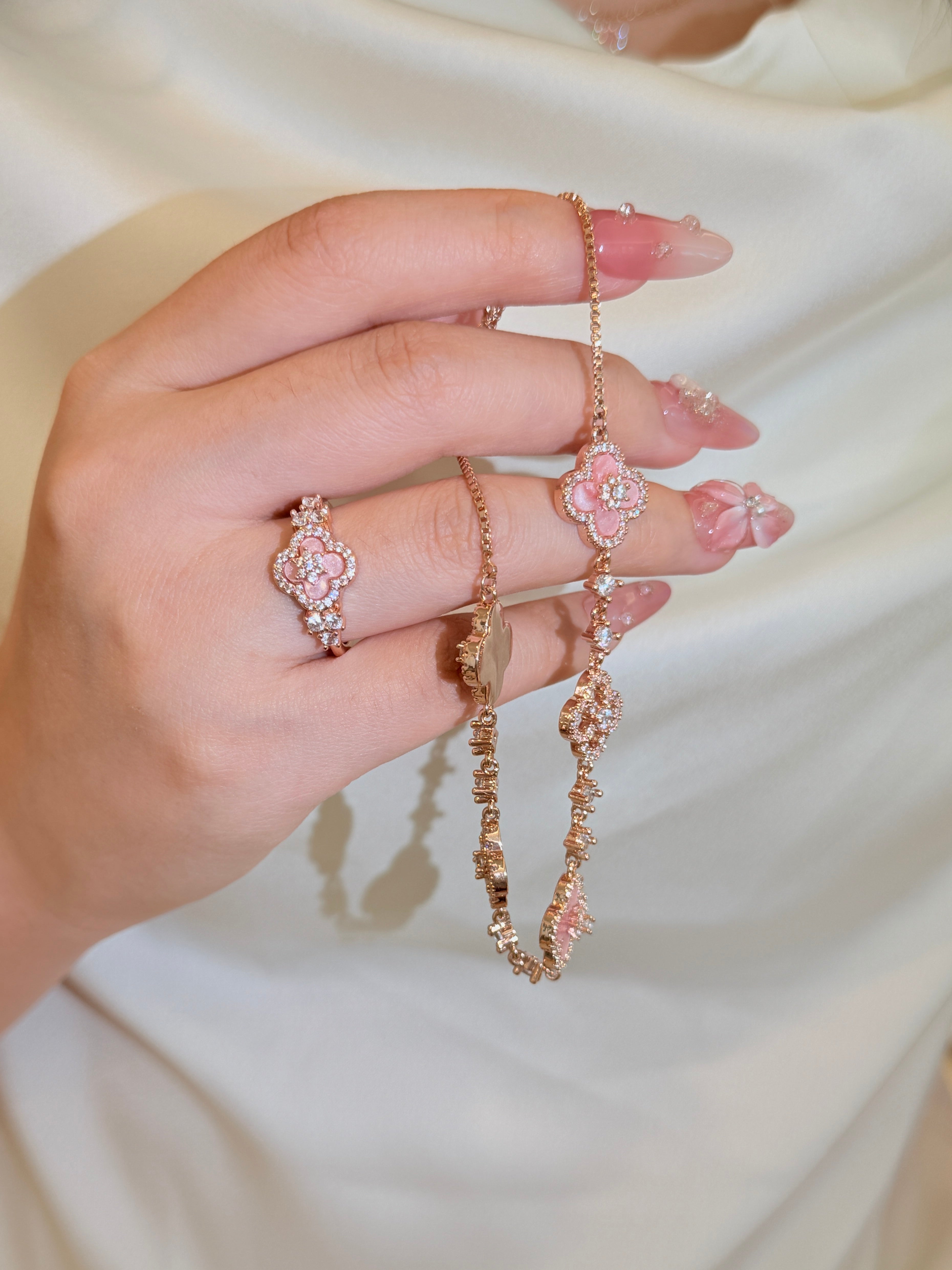 Velira Sakura Cleef Bracelet