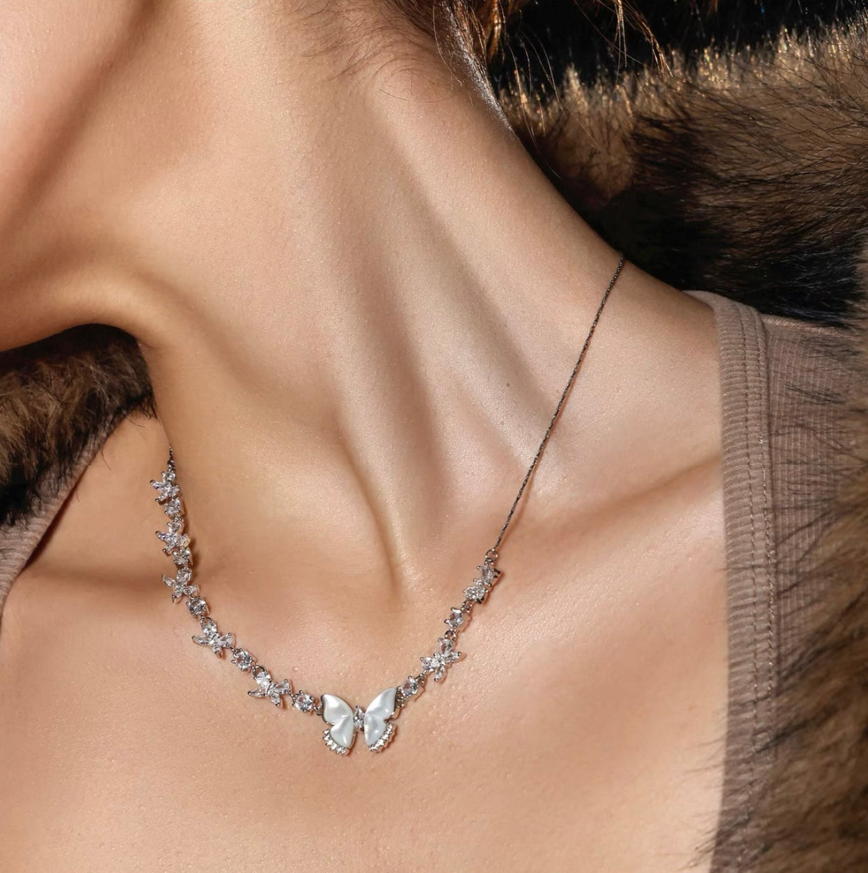 Velira Butterfly Necklace Z