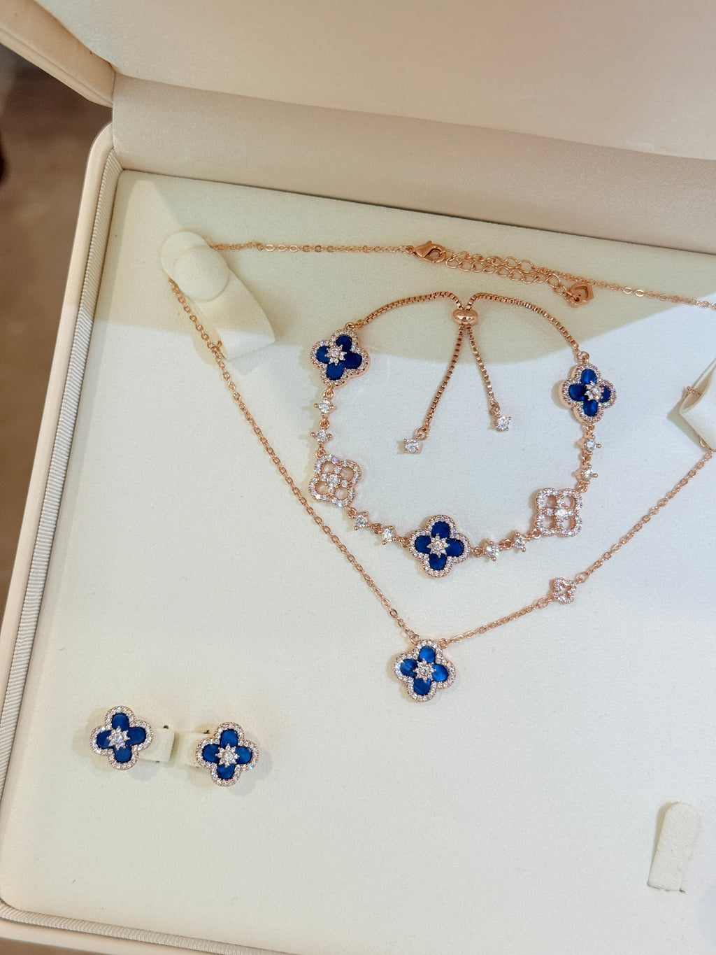Velira Royal Blue Set
