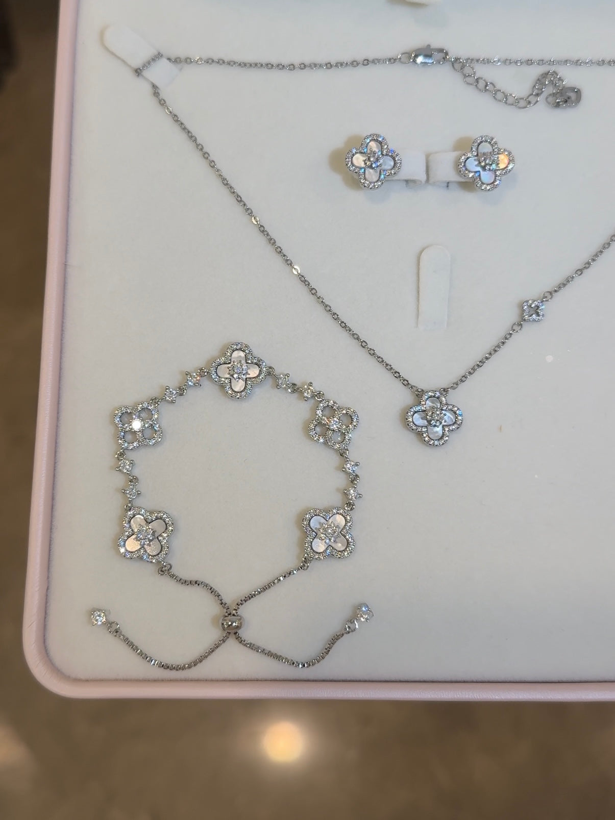 Velira Sakura Silver Set