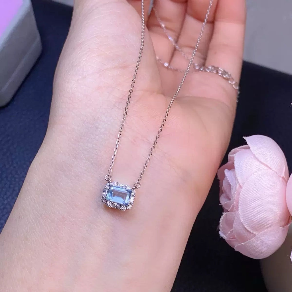 Velira Natural Aquamarine Elsa Necklace