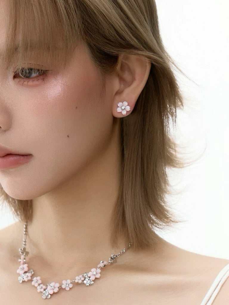 Velira BLOSSOM NECKLACE