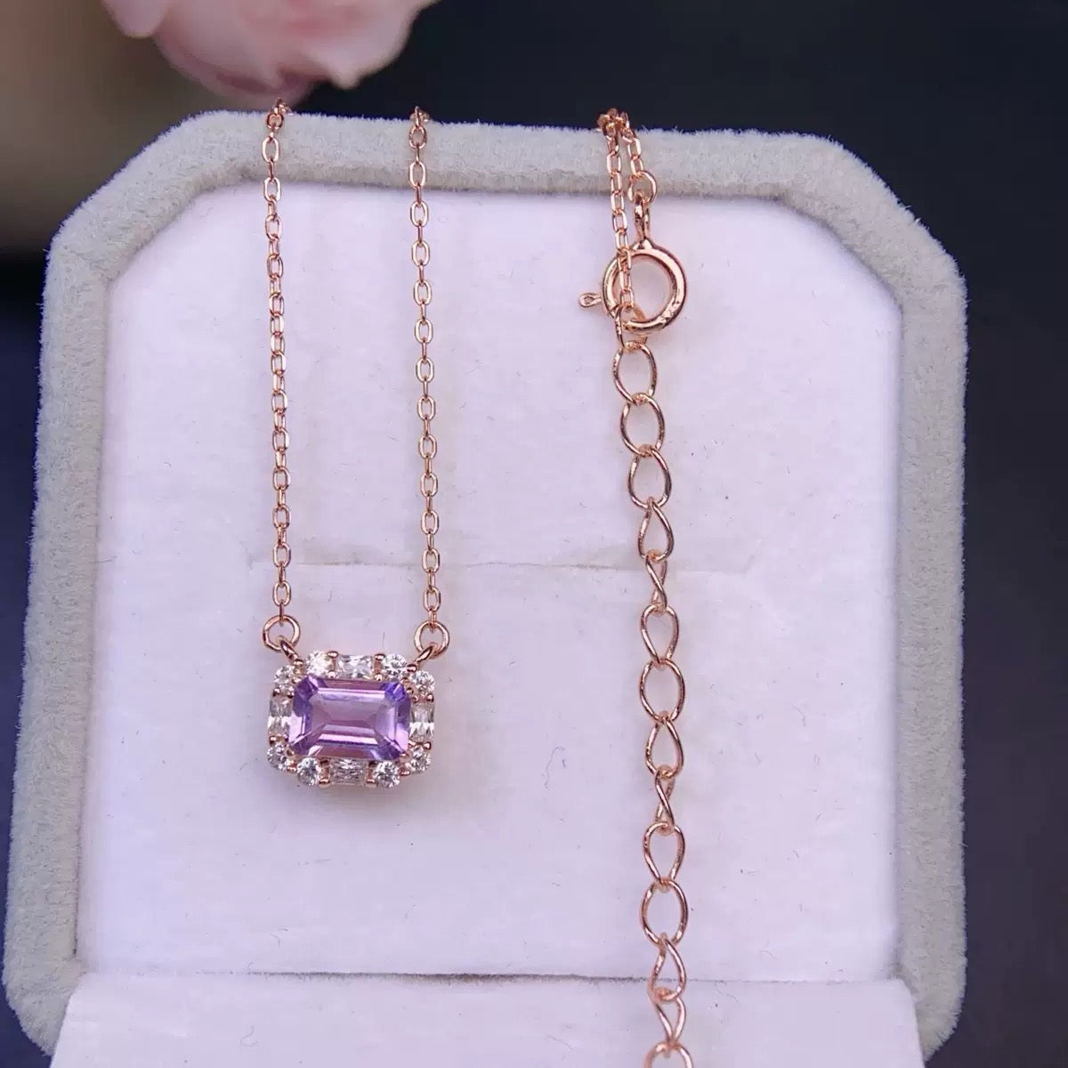 Velira Natural Amethyst Yanna Necklace