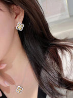 Velira HANA GARDEN NECKLACE