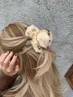 Velira Furry Claw Clip