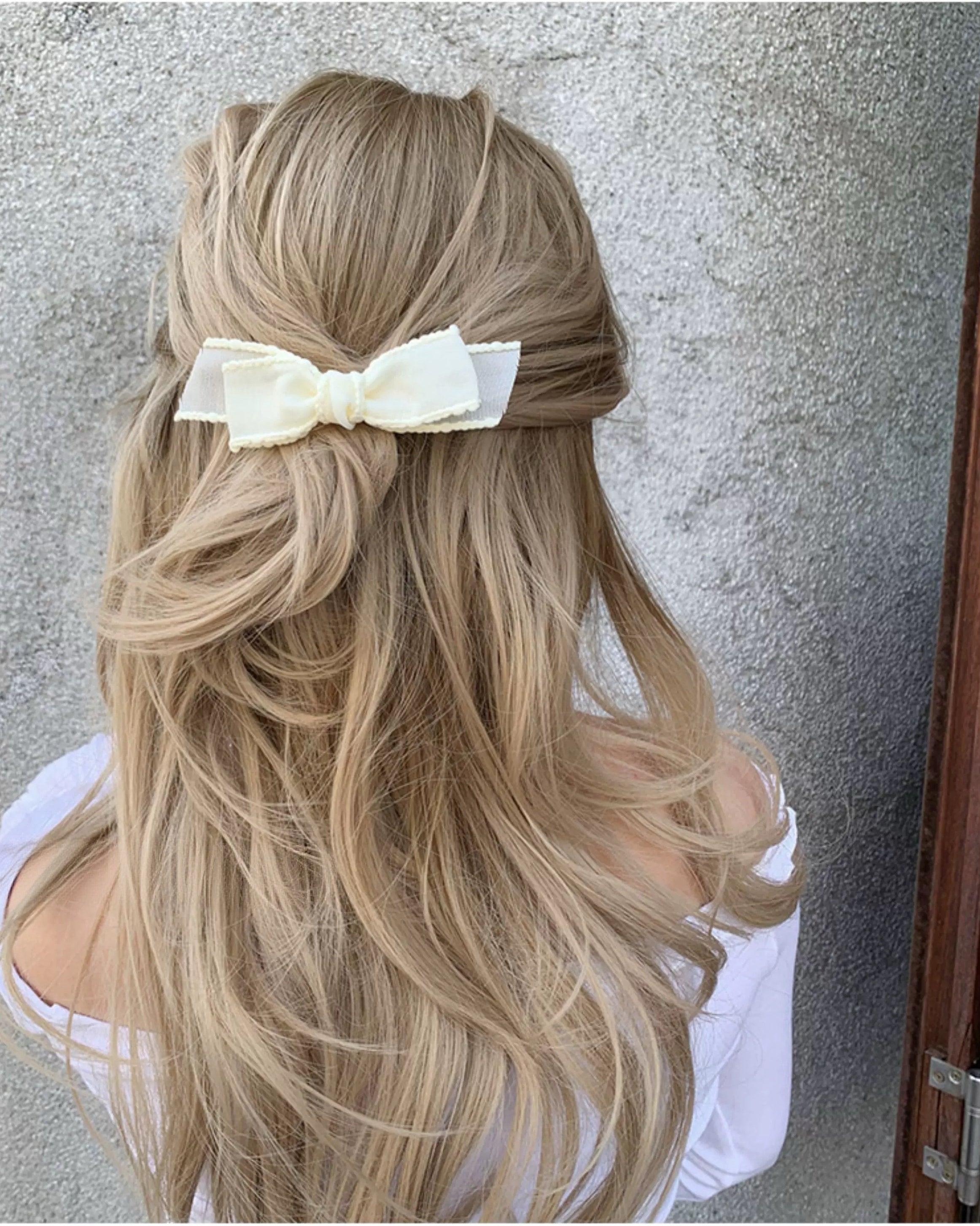 Velira BOW CLIP