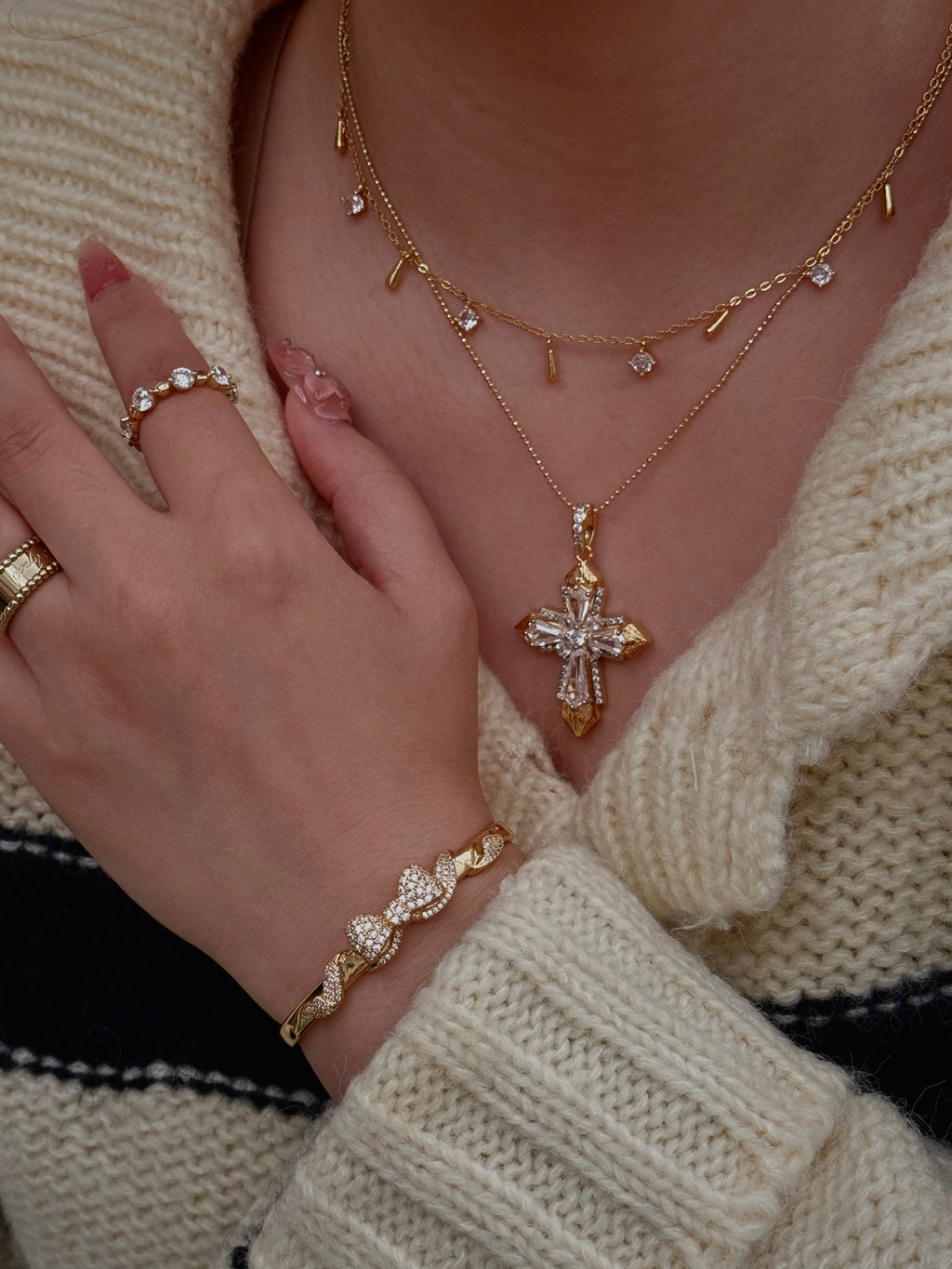 Velira Hermes Necklace
