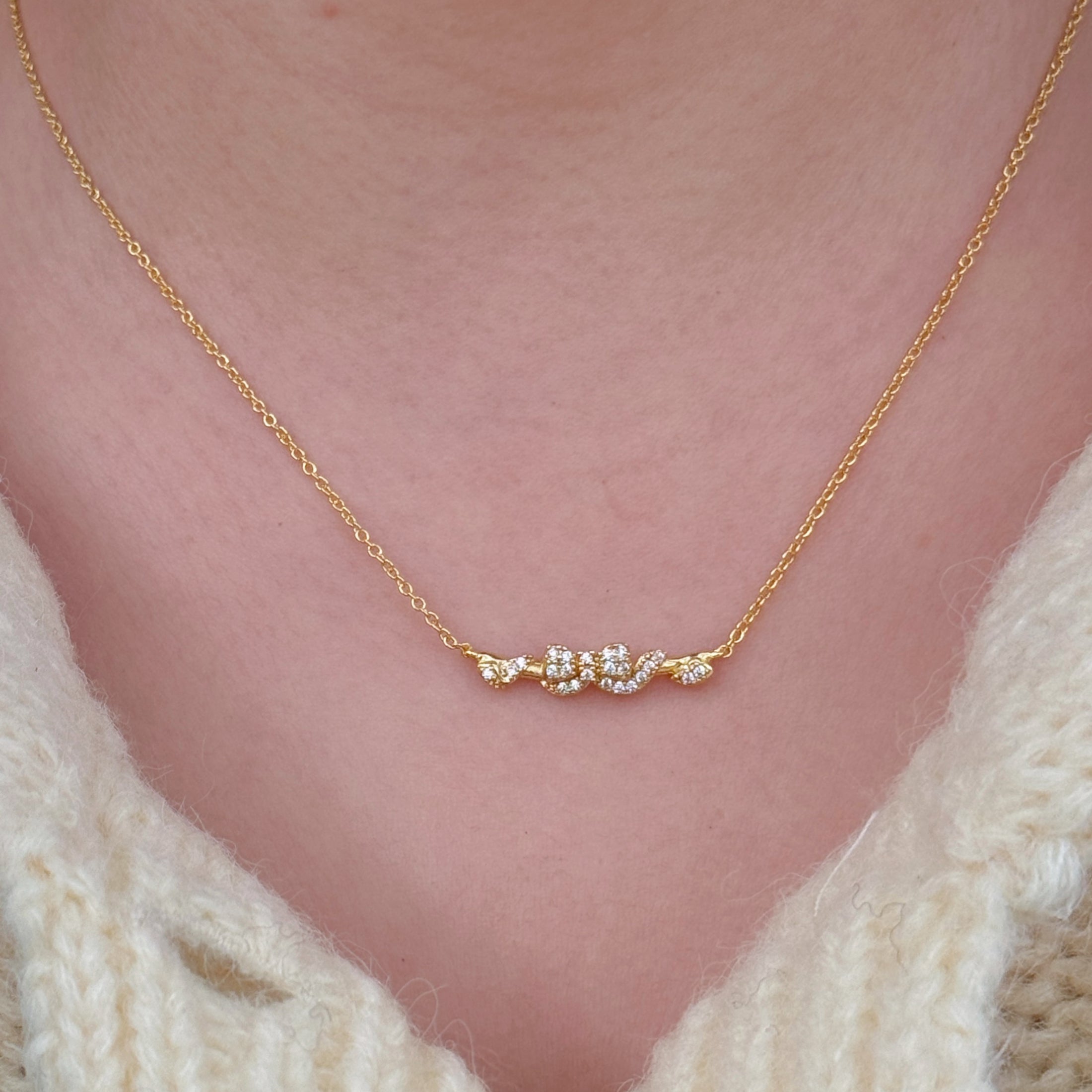 Velira Aurora Bow Necklace
