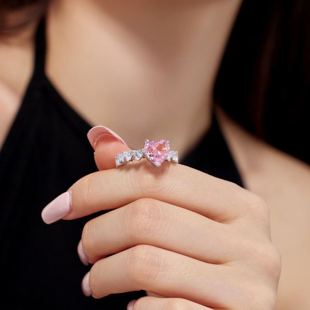 Velira Love Heart Ring