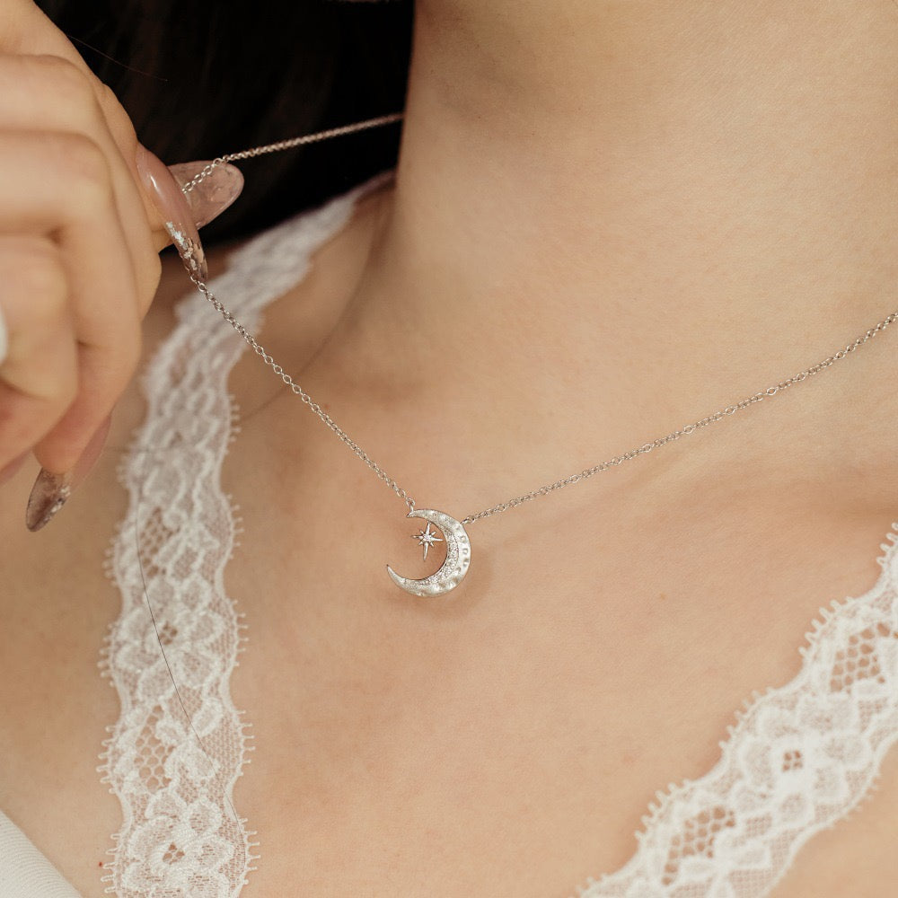 Velira Moonmagic Necklace