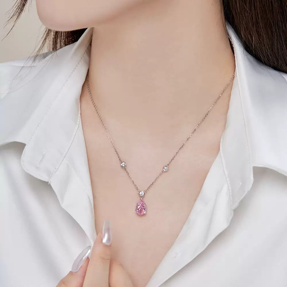 Velira Oval Diamond Love Necklace