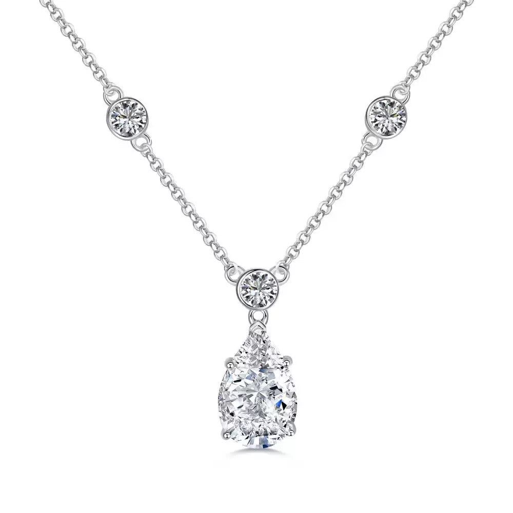 Velira Oval Diamond Love Necklace