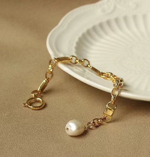 Velira PEARL BRACELET