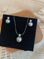 Velira Diana Pearl Ear Stud