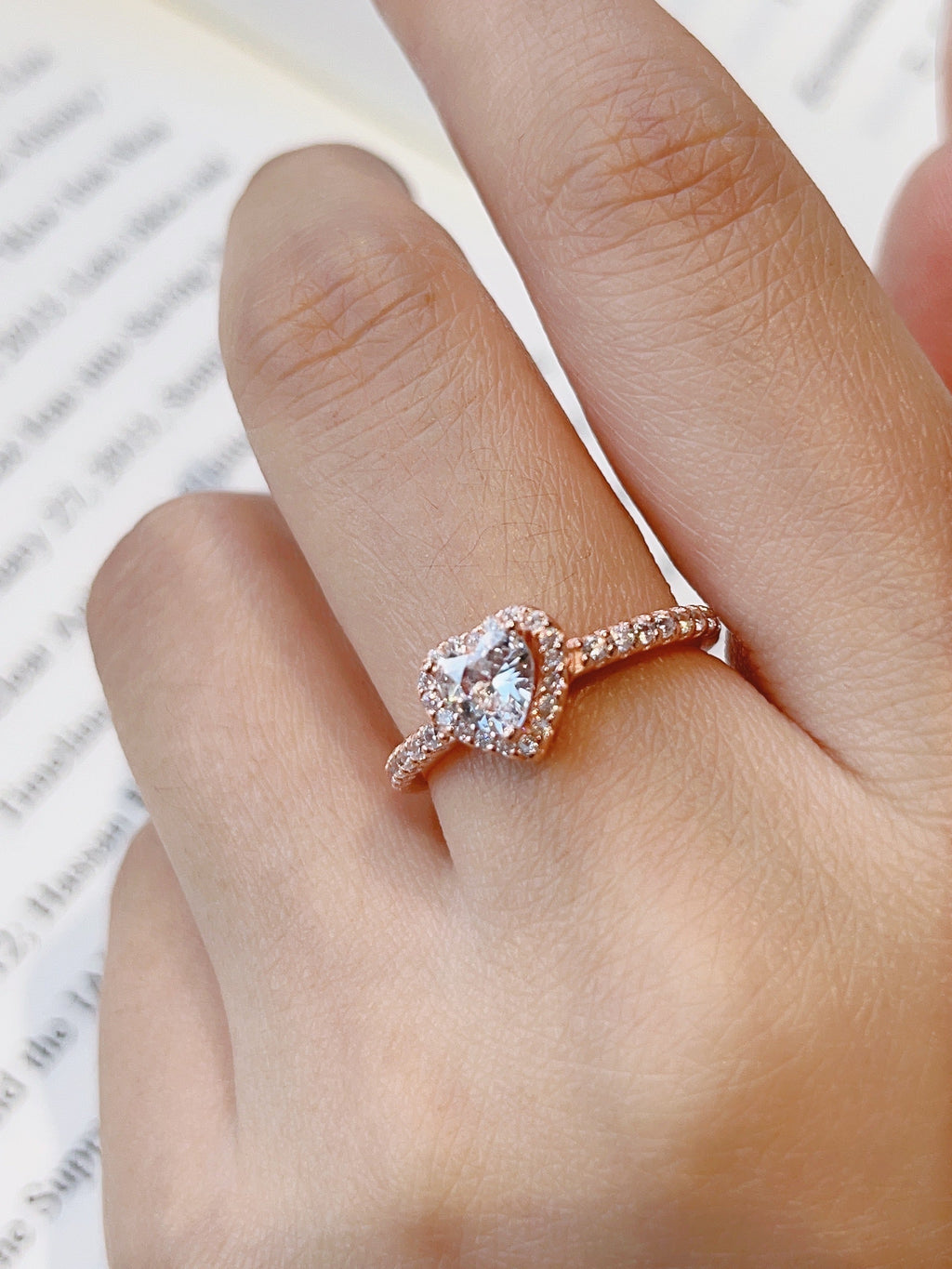 Velira Sparkling Heart Ring