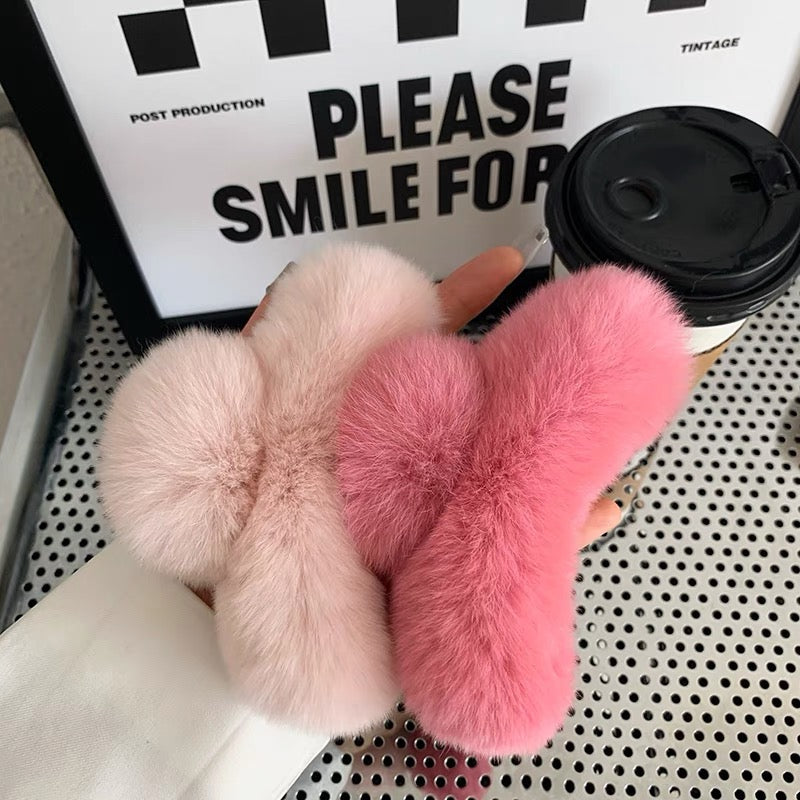 Velira Furry Claw Clip