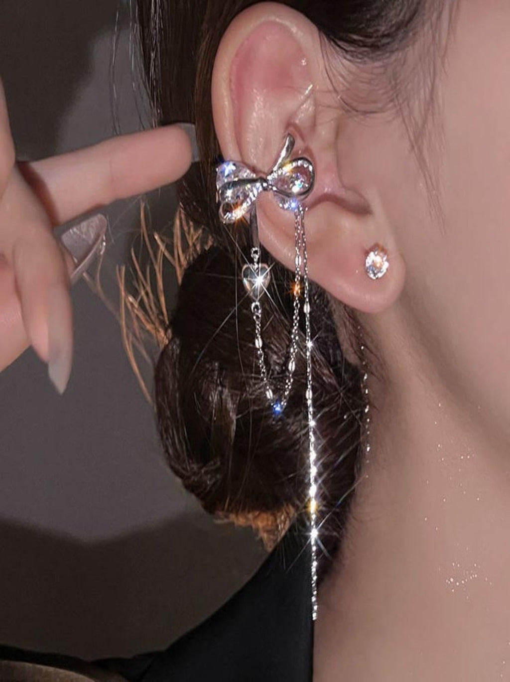 Velira Butterfly ear cuff