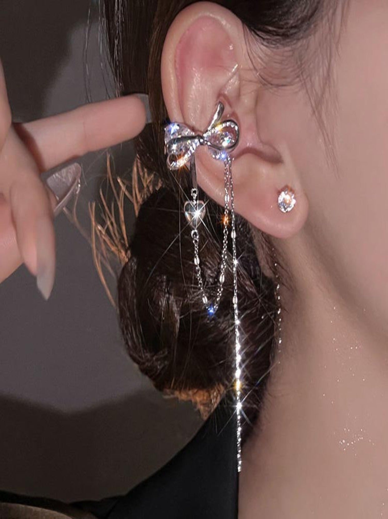 Velira Butterfly ear cuff